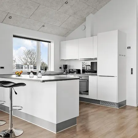3 Bedroom Stunning In 아벤라