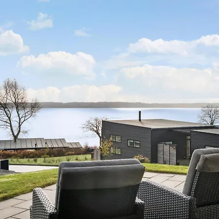 3 Bedroom Stunning In Holiday home *