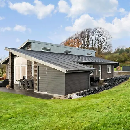 3 Bedroom Stunning In Holiday home