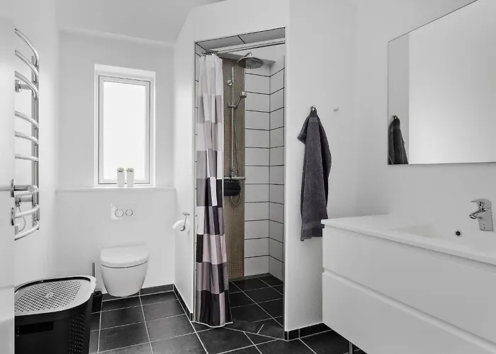 3 Bedroom Stunning In Holiday home Aabenraa