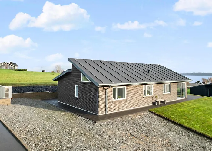 Holiday home 3 Bedroom Stunning In *