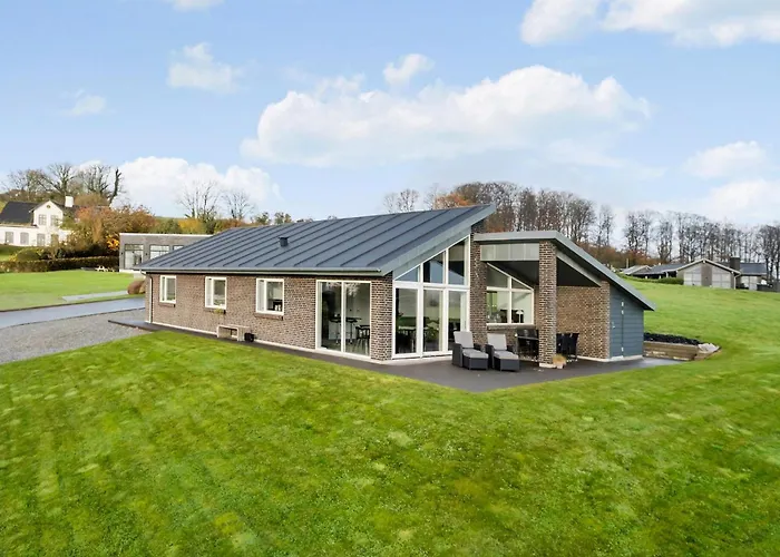 3 Bedroom Stunning In Holiday home Aabenraa